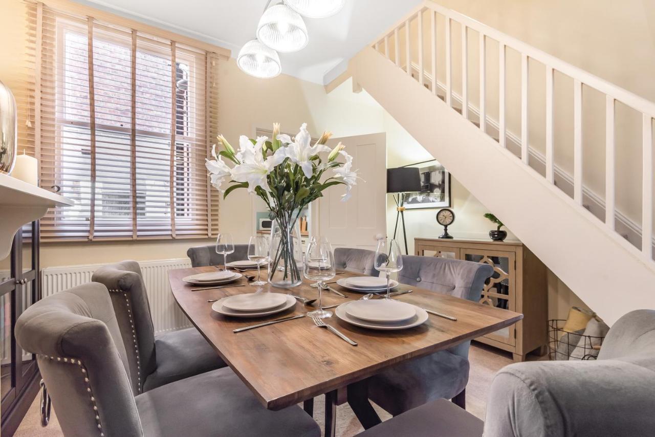 Chester City Centre Cottage, Sleeps 6 With Free Parking Eksteriør billede