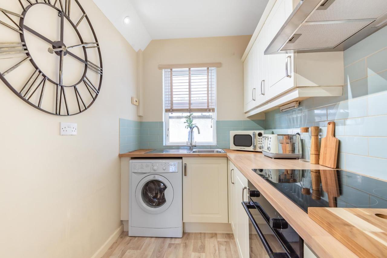 Chester City Centre Cottage, Sleeps 6 With Free Parking Eksteriør billede